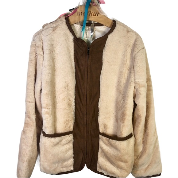 Young Contemporary Mitto shop teddy bear coat NWT - Picture 2 of 11